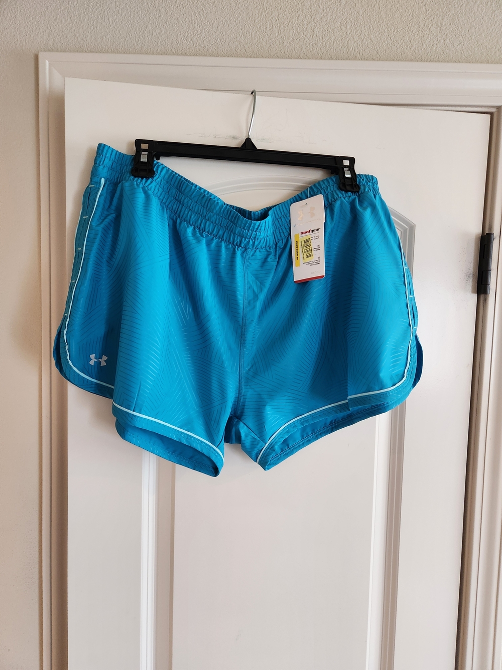 Under Armour Teal Athletic Tank and Shorts Set - Picture 6 of 7